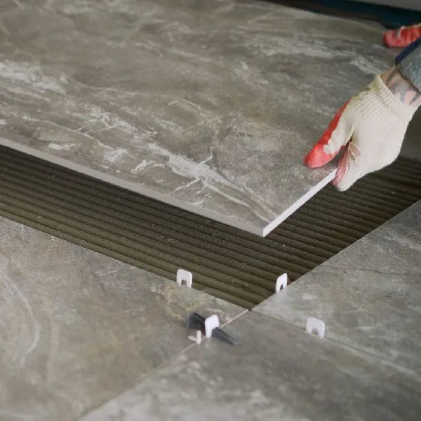 Adhesivo Profesional Reforzado gris CEMIX para porcelanato 20 kg