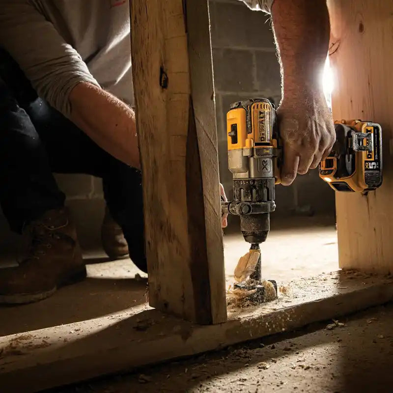 Kit de Taladro Percutor Atornillador 20V MAX XR y Atornillador de Impacto 20V MAX XR con 2 baterías 20V de 5Ah,