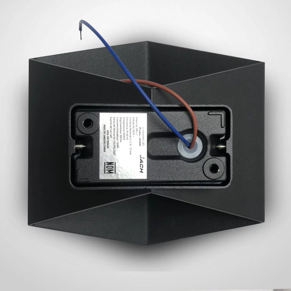 Arbotante Jach cubo led 10w luz cálida