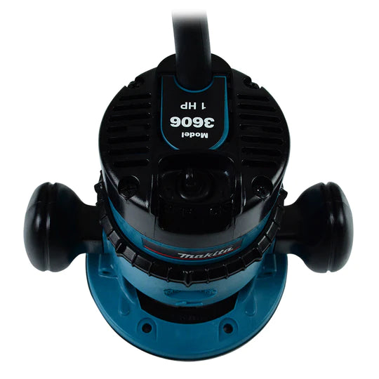 Router Makita 3606 de 760W