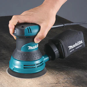 Lijadora rotorbital Makita BO5030 de 300W
