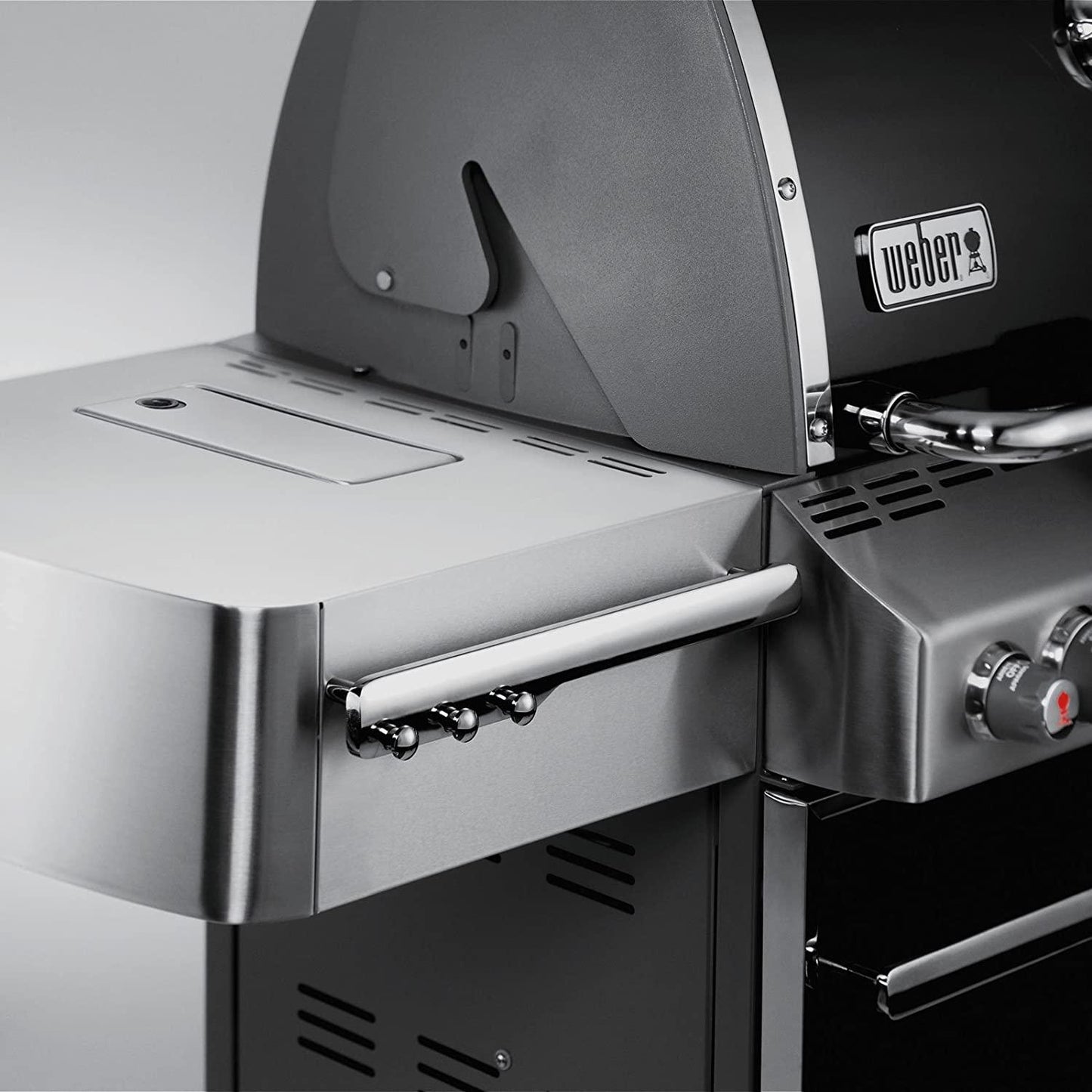 ASADOR DE GAS SUMMIT E-470 NEGRO - GRUPODONPEDRO