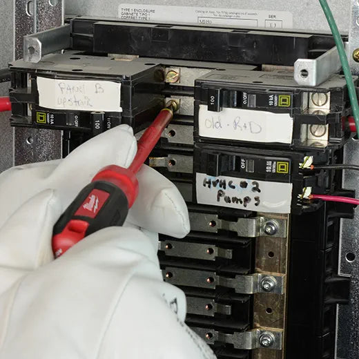 Kit de destornilladores aislados 1000v 4 pzas con estuche Milwaukee