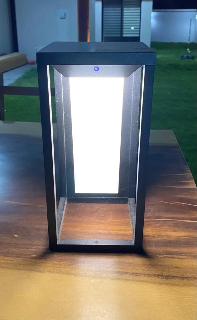 Arbotante Jach solar con sensor led 4w negro