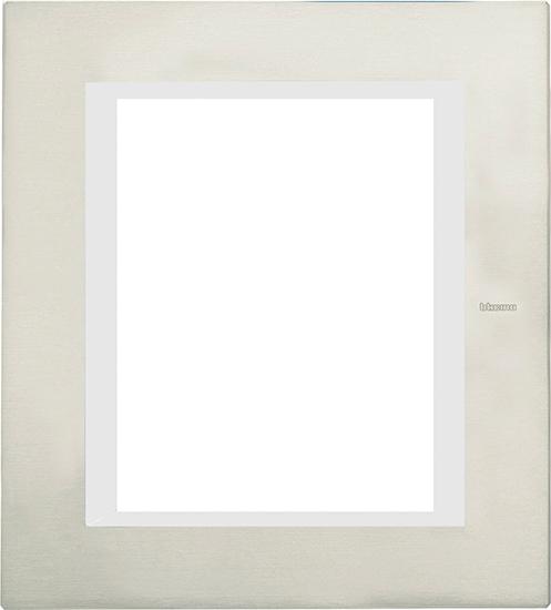 Placa rectangular blanca 3+3 modulos Livinglight Bticino