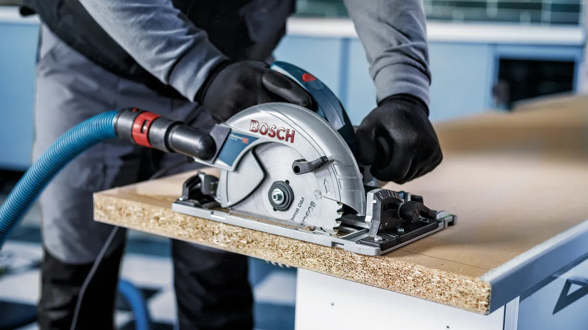 Disco Bosch Pro Wood para sierras circulares con 16 dientes para corte rapido