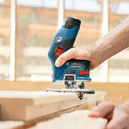 Router inalámbrico Bosch GKF 12V-8 (sin batería)