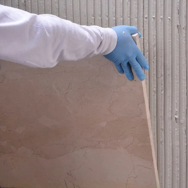 Adhesivo reforzado para porcelanato y piedra natural CEMIX 20 kg