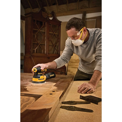 Lijadora Orbital de 5" Dewalt DWE6423 de velocidad variable