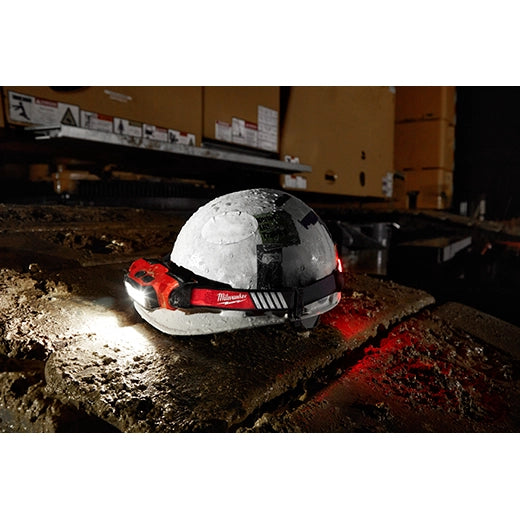 Lámpara para casco Milwaukee RedLithium USB