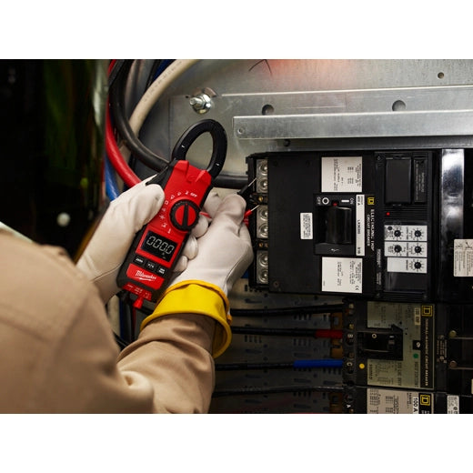 Medidor de pinzas Milwaukee de 200 amp para HVAC/R 600V