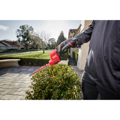Kit de Cortasetos Milwaukee M12 FUEL con batería M12 XC 4.0 y cargador
