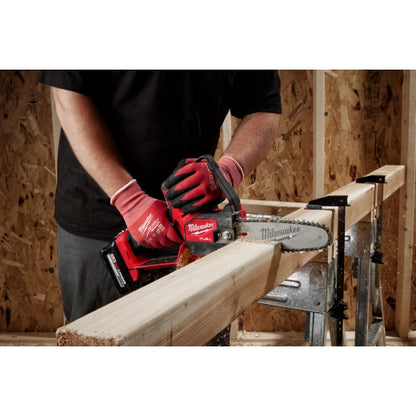 Sierra podadora inalámbrica Milwaukee M18 FUEL HATCHET de 8"