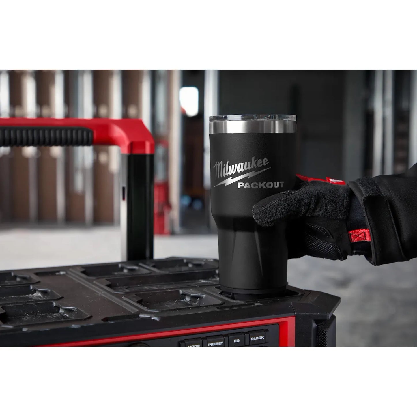 Vaso negro Milwaukee Packout de 30 oz