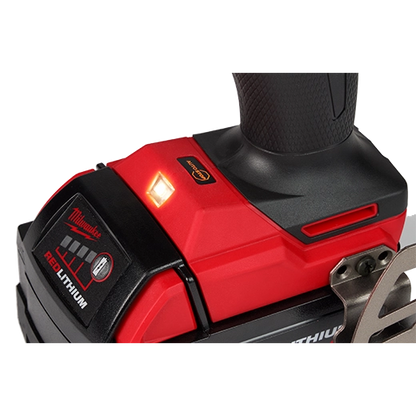 Combo Milwaukee M18 FUEL de Taladro percutor y Atornillador de impacto con 2 baterías de 5.0 Ah, cargador y maletín
