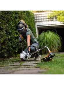 Desbrozadora de gasolina ligera STIHL FS 38 de 1.08 Hp