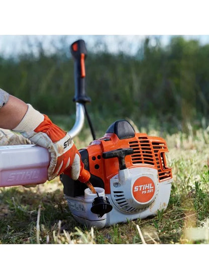Desbrozadora a gasolina STIHL FS 221 L de 2.3 hp