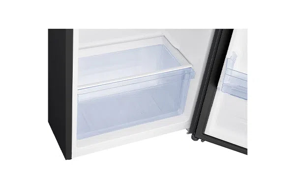 Refrigerador TCL de 7 pies cúbicos negro
