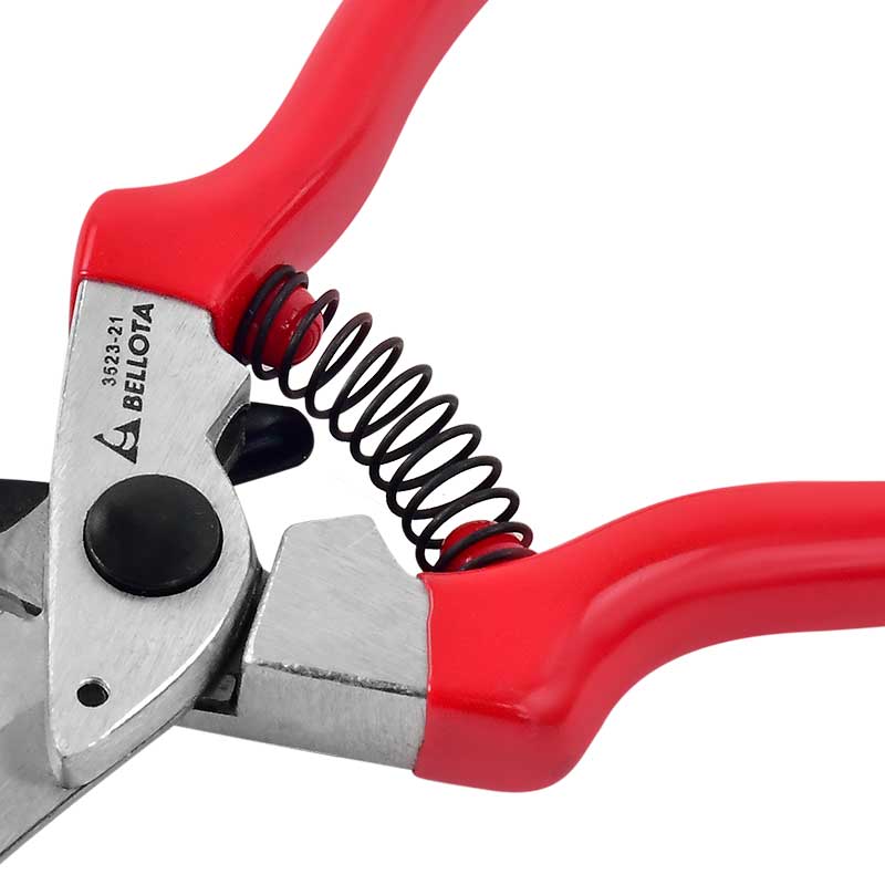 Tijera de poda de aluminio con mango ergonómico Bellota pro