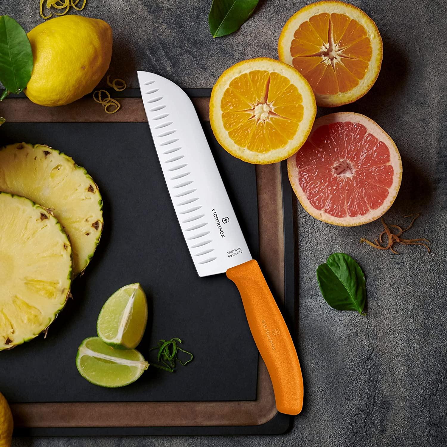 CUCHILLO SANTOKU NARANJA 17CM VICTORINOX - GRUPODONPEDRO
