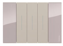 Placa de 3 modulos aura Livingnow Bticino