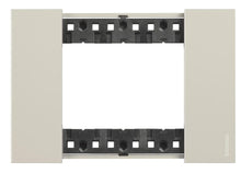 Placa de 3 modulos arena Livingnow Bticino