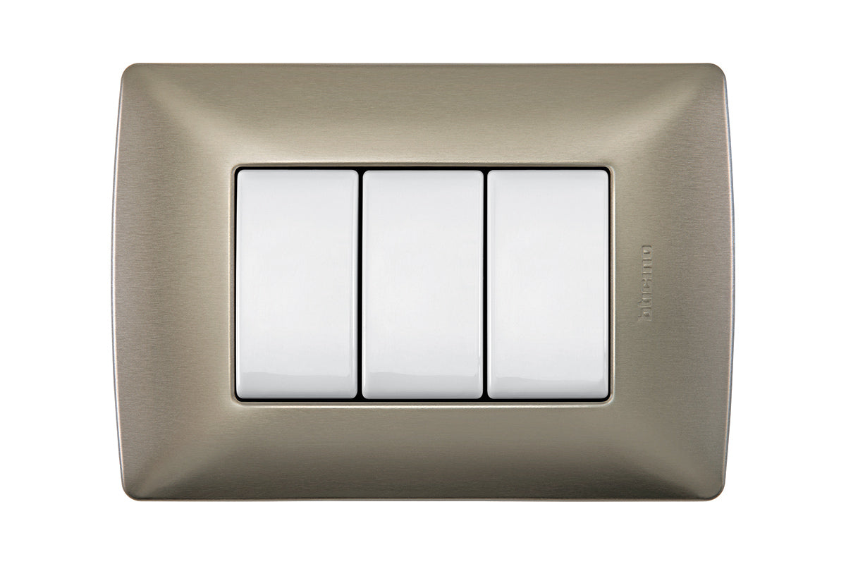 Placa 3 modulos aluminio perla con chasis quinziño mx Bticino